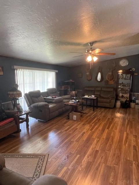 806 N Cauble St, Salem, IN 47167 photo 4