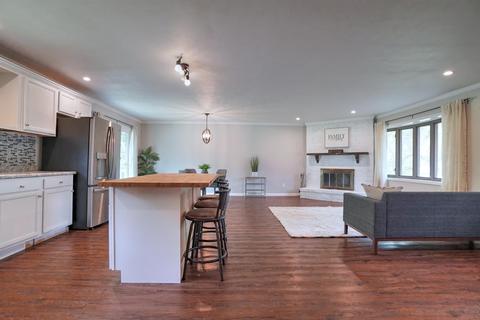 15385 Montecito Dr, Granger, IN 46530 photo 10