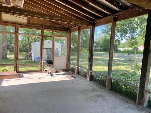 6502 E Chapmans Dr, Monticello, IN 47960 photo 3