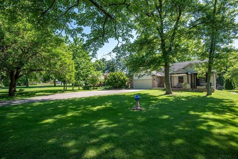 1727 S Maxwell St, Bloomington, IN 47401 photo 2