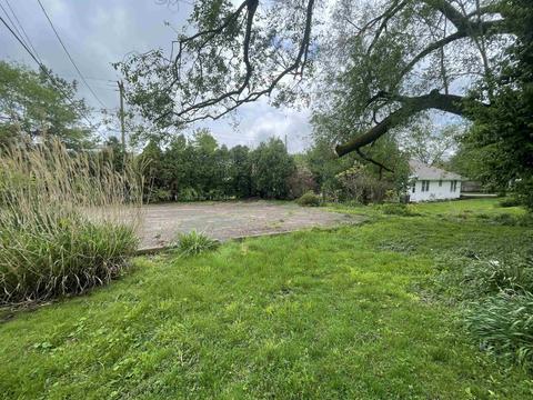 413 W Howe St, Bloomington, IN 47403 photo 3
