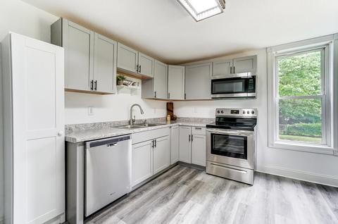 215 Sycamore, Lagrange, IN 46761 photo 5