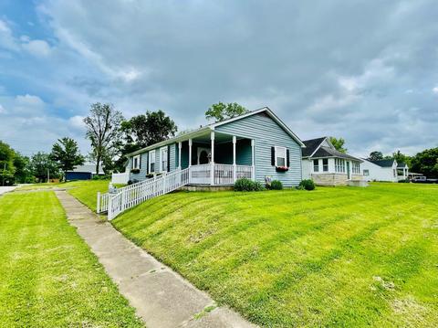 602 S 8th St, Mitchell, IN 47446 photo 2