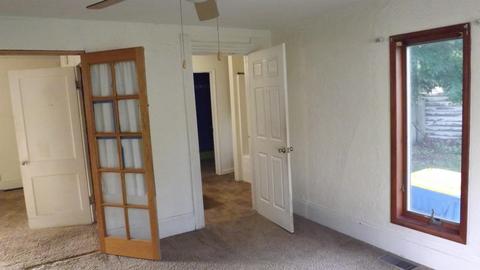 704 S Wayne St, Hamilton, IN 46742 photo 2
