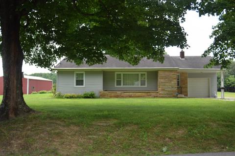 310 Yockey Rd, Mitchell, IN 47446 photo 2