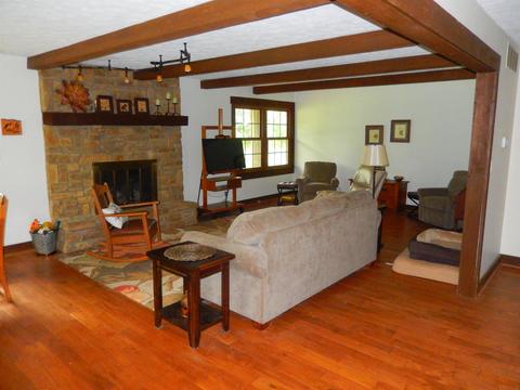 4875 N Thomas Rd, Bloomington, IN 47404 photo 2