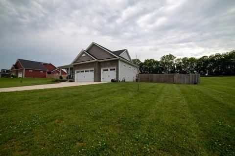 3340 Charlais Cir, Delphi, IN 46923 photo 2