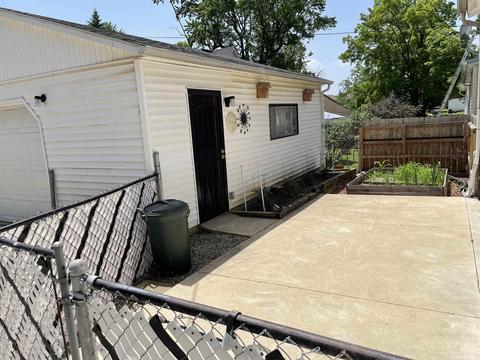 207 E Houston St, Garrett, IN 46738 photo 5