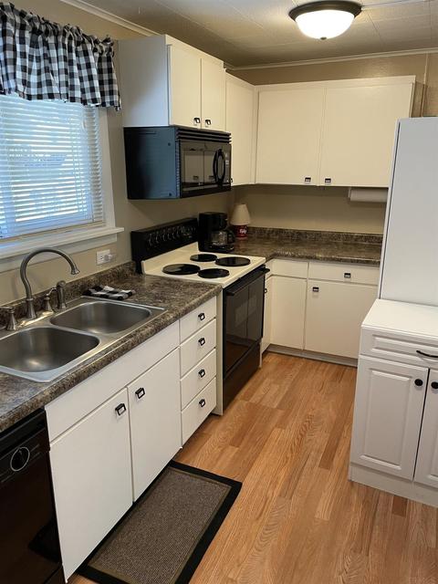 207 E Houston St, Garrett, IN 46738 photo 11