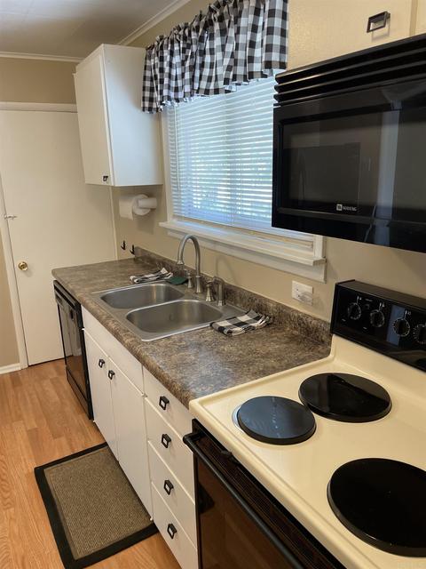 207 E Houston St, Garrett, IN 46738 photo 10