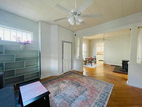 817 W 6th St, Bloomington, IN 47404 photo 3