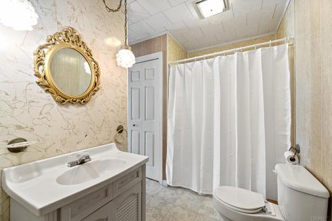 314 E Hammontree St, Larwill, IN 46764 photo 9