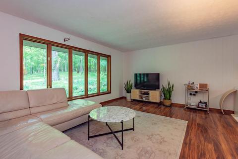 4397 E Timbercrest Dr, Bloomington, IN 47408 photo 5