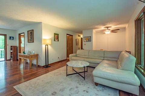4397 E Timbercrest Dr, Bloomington, IN 47408 photo 4