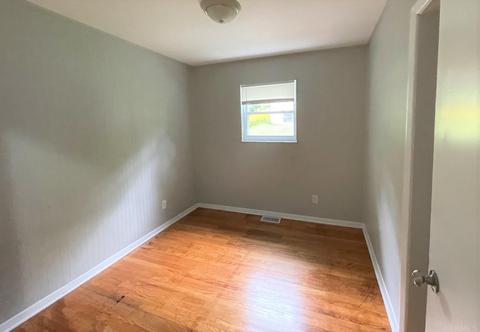 4341 E Kinser Dr, Bloomington, IN 47408 photo 9