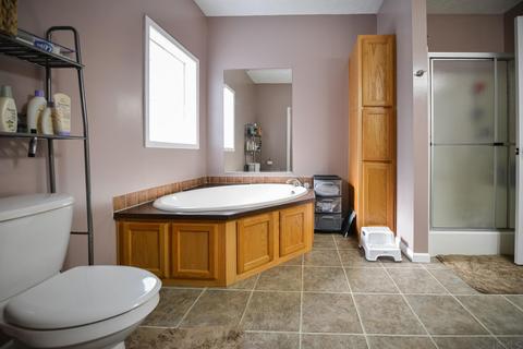 7280 E 650 N Ln, North Webster, IN 46555 photo 10