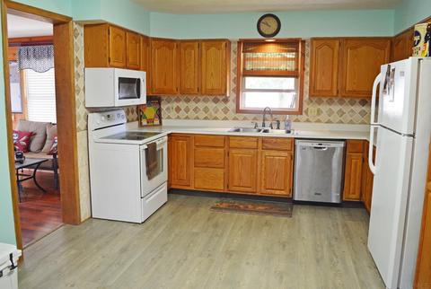 410 Eighth St, Fairmount, IN 46928 photo 9