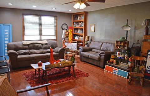 410 Eighth St, Fairmount, IN 46928 photo 17