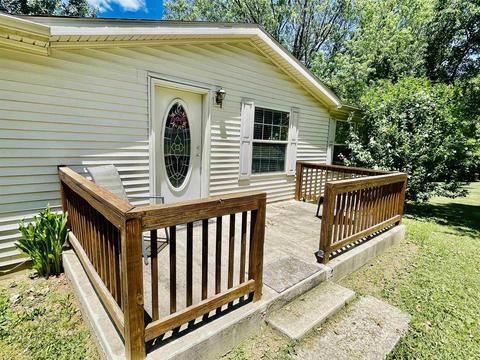 401 Old Buddha Rd, Bedford, IN 47421 photo 3