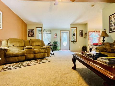 401 Old Buddha Rd, Bedford, IN 47421 photo 14