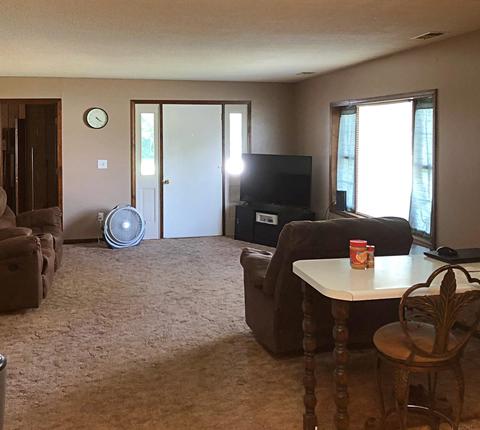 220 E Mill St, Odon, IN 47562 photo 2