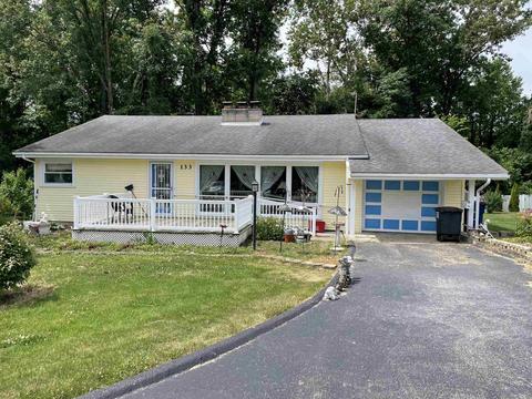 133 Edgewood Dr, Bedford, IN 47421 photo 1
