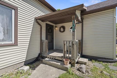 106 E Hammontree St, Larwill, IN 46764 photo 3