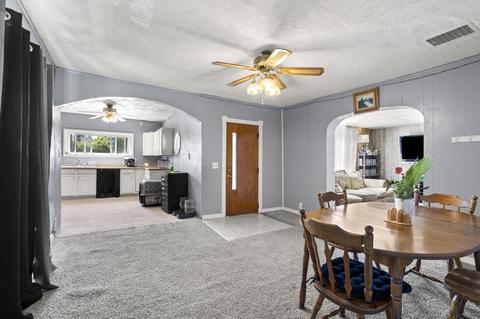 106 E Hammontree St, Larwill, IN 46764 photo 4