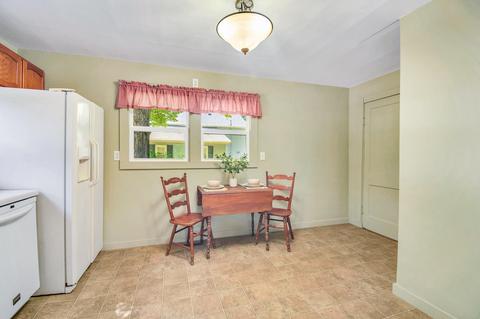 207 E Chicago St, Syracuse, IN 46567 photo 8