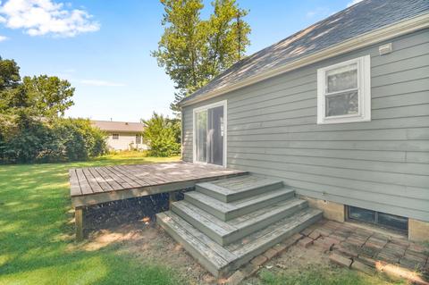 207 E Chicago St, Syracuse, IN 46567 photo 22