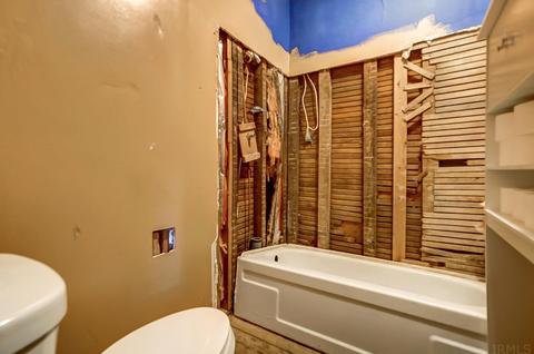 195 W Maple St, Waterloo, IN 46793 photo 13