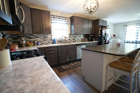 205 Earl St, Chalmers, IN 47929 photo 6