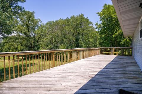 2215 Sunset Dr, Jasper, IN 47546 photo 9