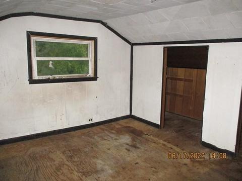 6105 E State Rd 120, Howe, IN 46746 photo 9