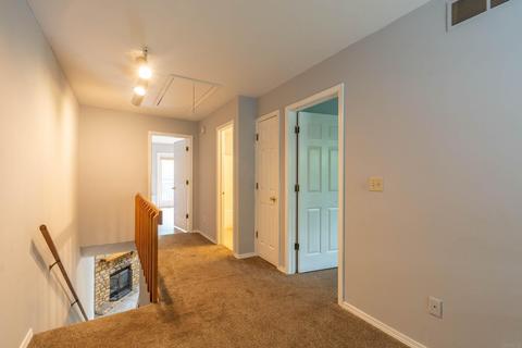 2327 E Winding Brook Ct, Bloomington, IN 47401 photo 18