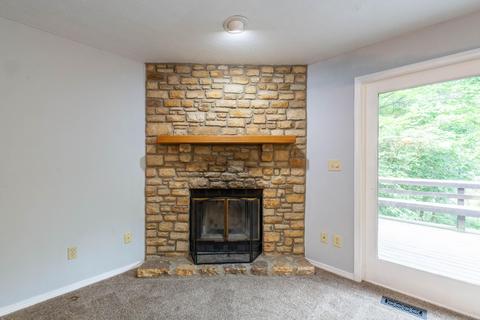 2327 E Winding Brook Ct, Bloomington, IN 47401 photo 12