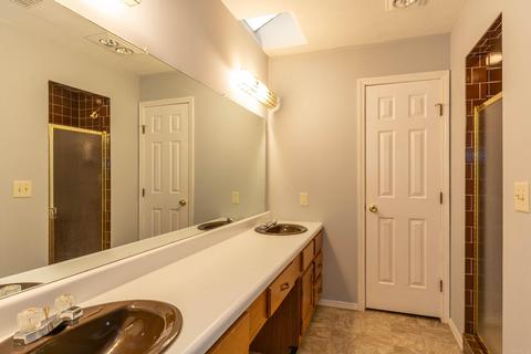 2327 E Winding Brook Ct, Bloomington, IN 47401 photo 23