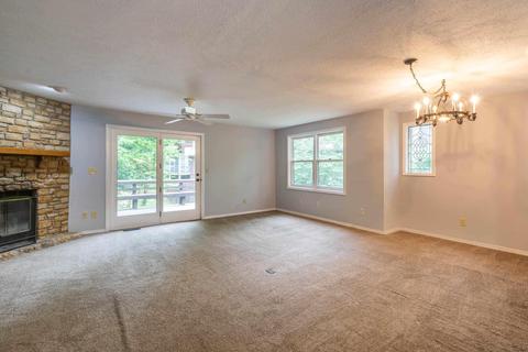 2327 E Winding Brook Ct, Bloomington, IN 47401 photo 9