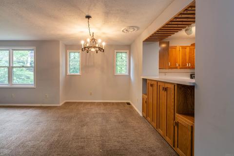 2327 E Winding Brook Ct, Bloomington, IN 47401 photo 10