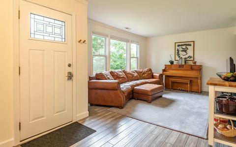 1604 E University St, Bloomington, IN 47401 photo 2