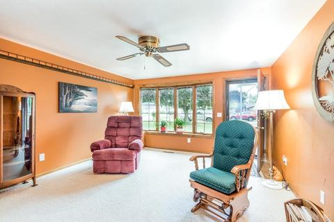 514 E Hill St, Garrett, IN 46738 photo 5