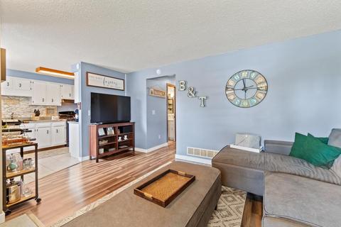 4105 Vail Ct, Fort Wayne, IN 46808 photo 2