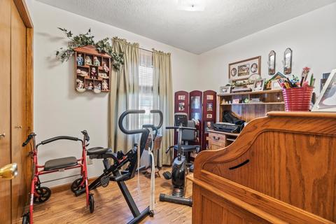 410 N Walnut St, Lagrange, IN 46761 photo 17