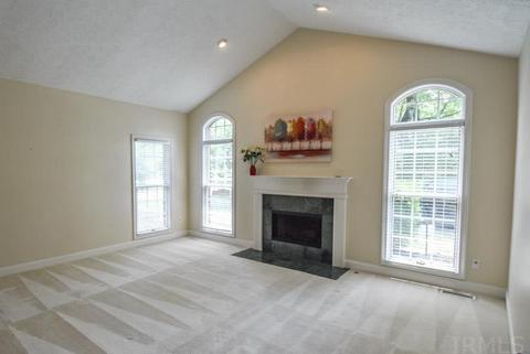3717 E Devonshire Ln, Bloomington, IN 47408 photo 5