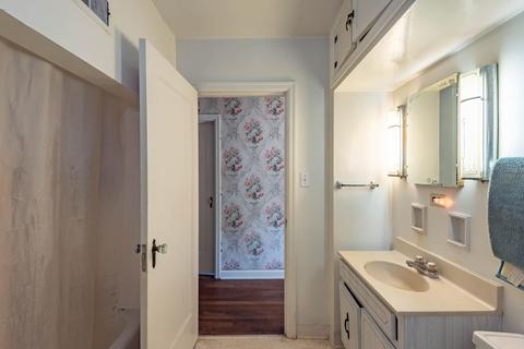 1319 E University St, Bloomington, IN 47401 photo 27