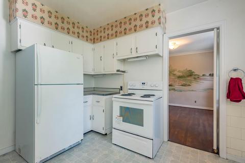 1319 E University St, Bloomington, IN 47401 photo 11
