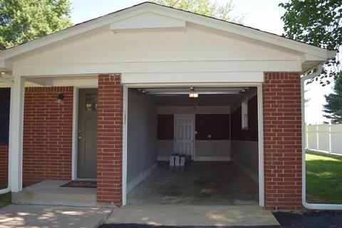 717 E Crestline Dr, Bloomington, IN 47401 photo 3