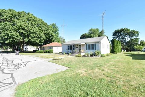 603 E 1st St, Fowler, IN 47944 photo 3