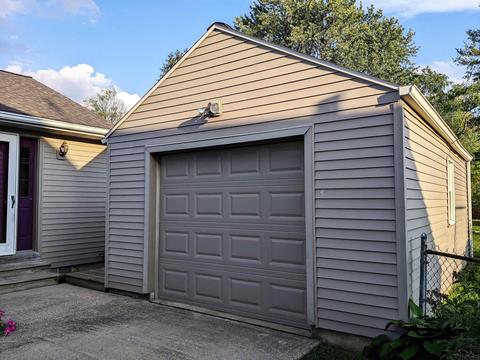 520 E Wiley Ave, Bluffton, IN 46714 photo 3
