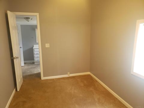 207 E 8th St, Peru, IN 46970 photo 6